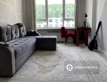 3-комнатная квартира, этаж 4 из 7, 90 м²