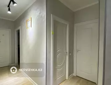 3-комнатная квартира, этаж 4 из 7, 90 м², миниатюра 6