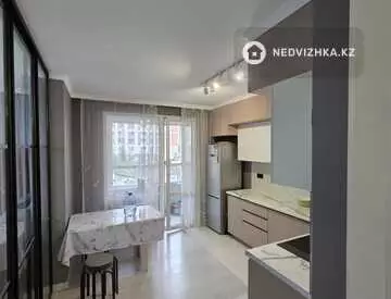 3-комнатная квартира, этаж 2 из 12, 87 м², миниатюра 7