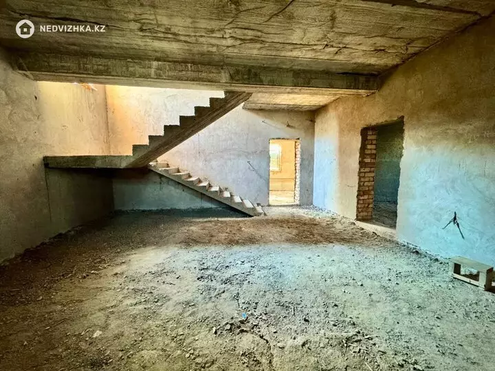 7-комнатный дом, 6.5 соток, 257 м², фотография 4