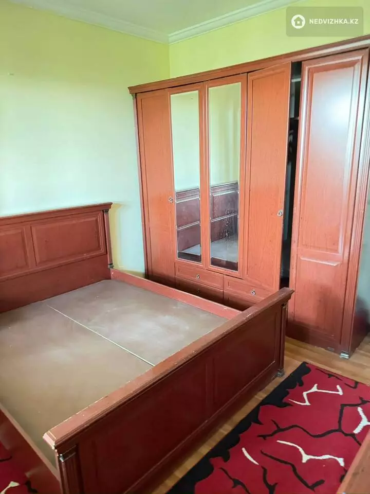 4-бөлмелі пәтер, қабат 8 барлық қабат саны 9, 100 м², На длительный срок, 5-фотосурет