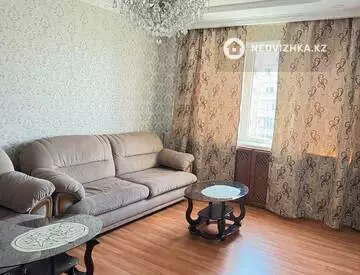 4-комнатная квартира, этаж 8 из 9, 100 м², На длительный срок, миниатюра 9