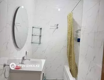 4-комнатная квартира, этаж 8 из 9, 100 м², На длительный срок, миниатюра 10