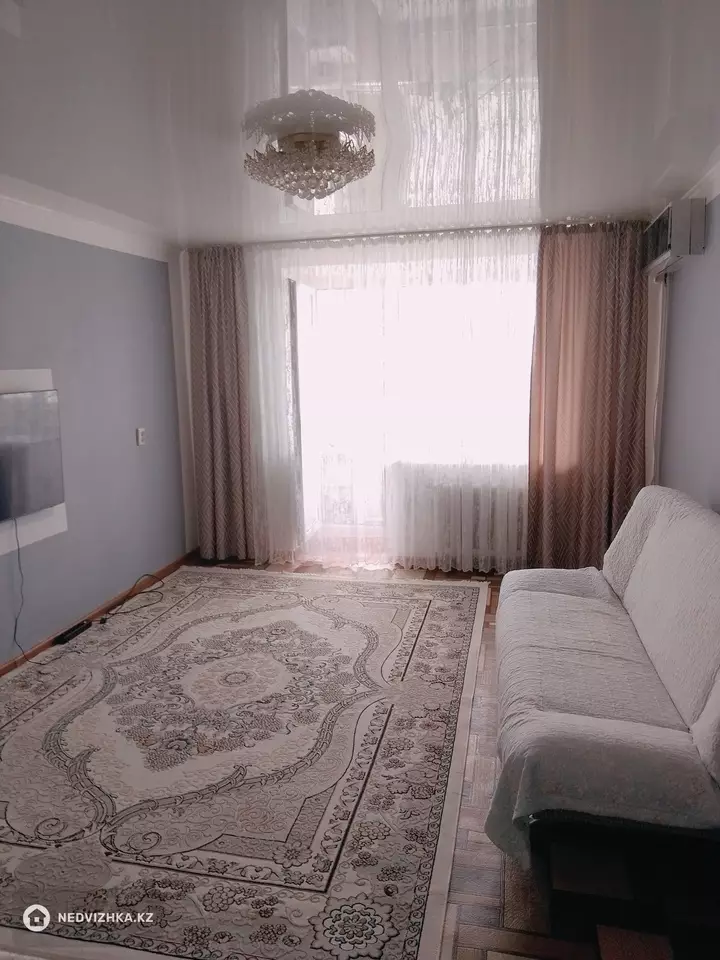 2-комнатная квартира, этаж 5 из 5, 60 м², фотография 3
