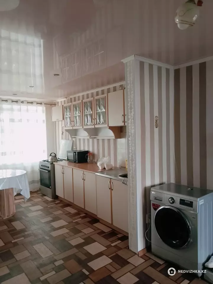 2-комнатная квартира, этаж 5 из 5, 60 м², фотография 5