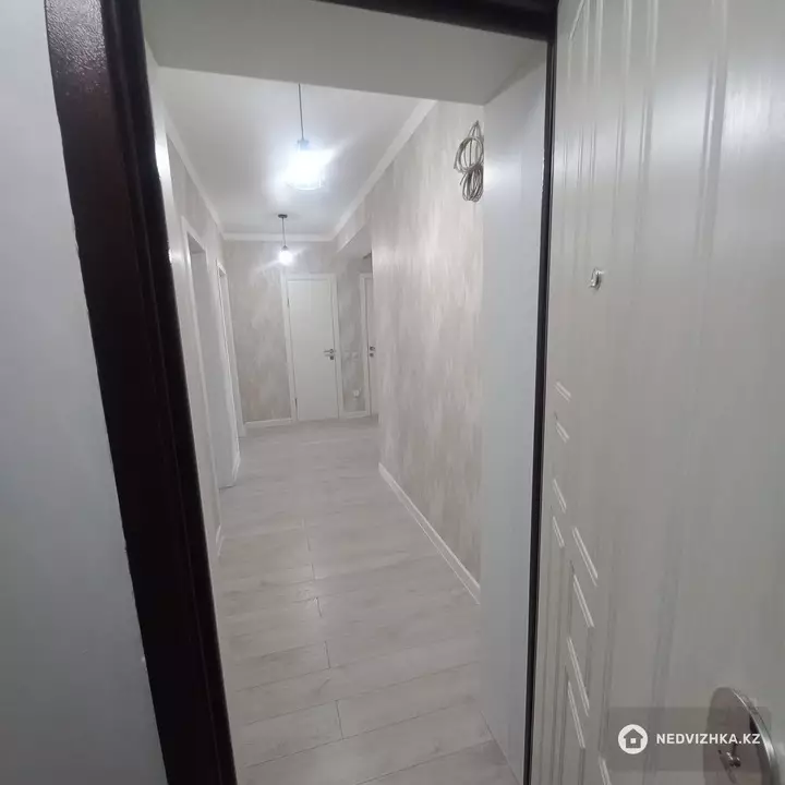 2-комнатная квартира, этаж 5 из 5, 70 м², фотография 2