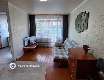 2-комнатная квартира, этаж 4 из 4, 42 м²