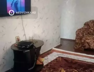 2-комнатная квартира, этаж 4 из 4, 47 м²