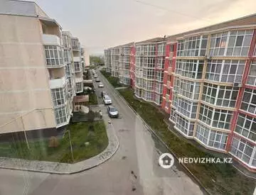 1-комнатная квартира, этаж 4 из 5, 52 м²