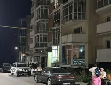 1-комнатная квартира, этаж 4 из 5, 52 м², миниатюра 12