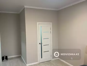 2-комнатная квартира, этаж 6 из 6, 50 м²