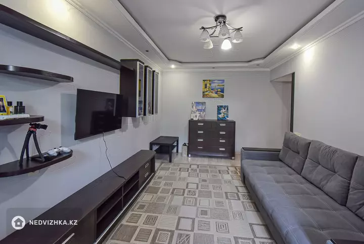 2-комнатная квартира, этаж 5 из 5, 42 м², фотография 2