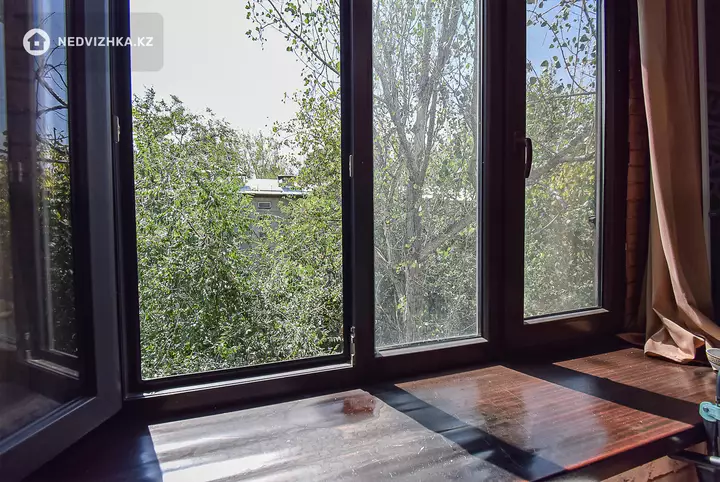 2-комнатная квартира, этаж 5 из 5, 42 м², фотография 4