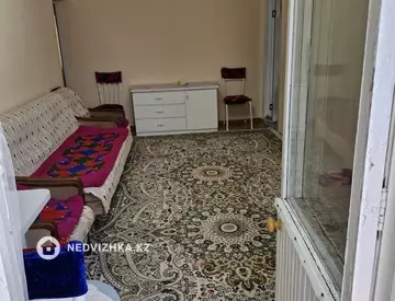 3-комнатная квартира, этаж 4 из 4, 58 м²