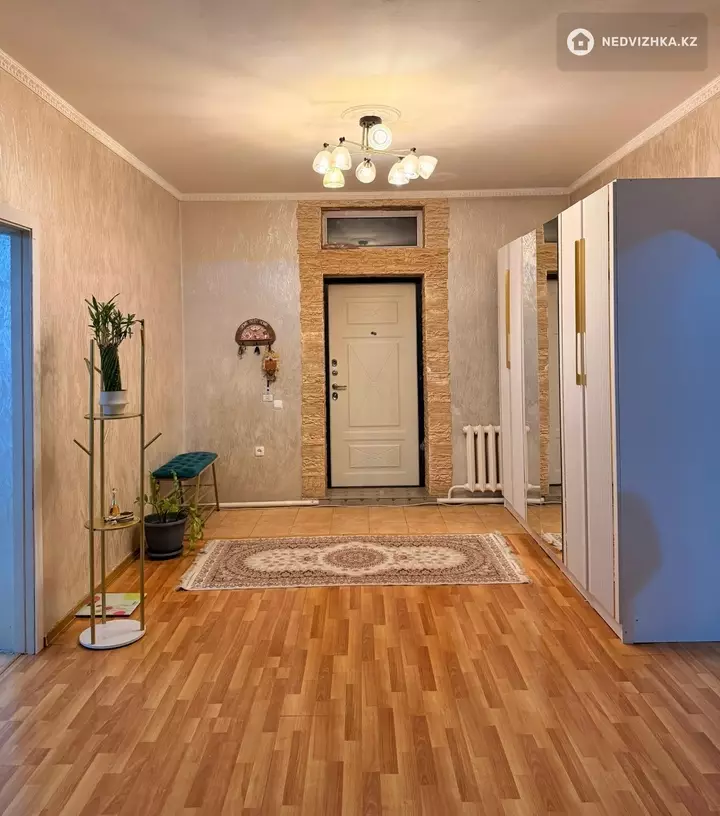 6-комнатный дом, 10 соток, 200 м², фотография 3