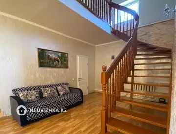 6-комнатный дом, 10 соток, 200 м²