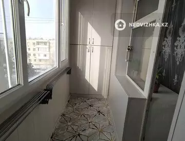2-комнатная квартира, этаж 4 из 4, 56 м²