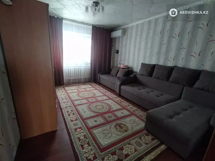 2-комнатная квартира, этаж 4 из 4, 56 м², фотография 5