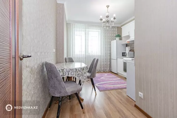 1-комнатная квартира, этаж 8 из 14, 45 м², Посуточно, фотография 4