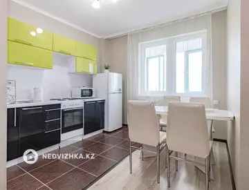 2-комнатная квартира, этаж 7 из 14, 55 м², Посуточно