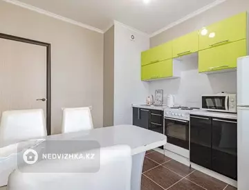 2-комнатная квартира, этаж 7 из 14, 55 м², Посуточно, миниатюра 6