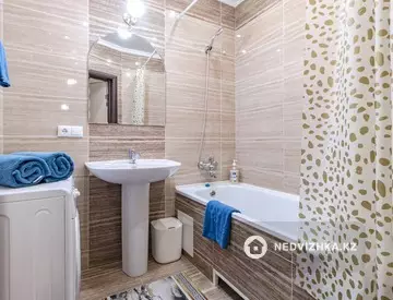 2-комнатная квартира, этаж 7 из 14, 55 м², Посуточно, миниатюра 11