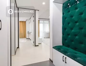 2-комнатная квартира, этаж 19 из 30, 55 м², Посуточно, миниатюра 8