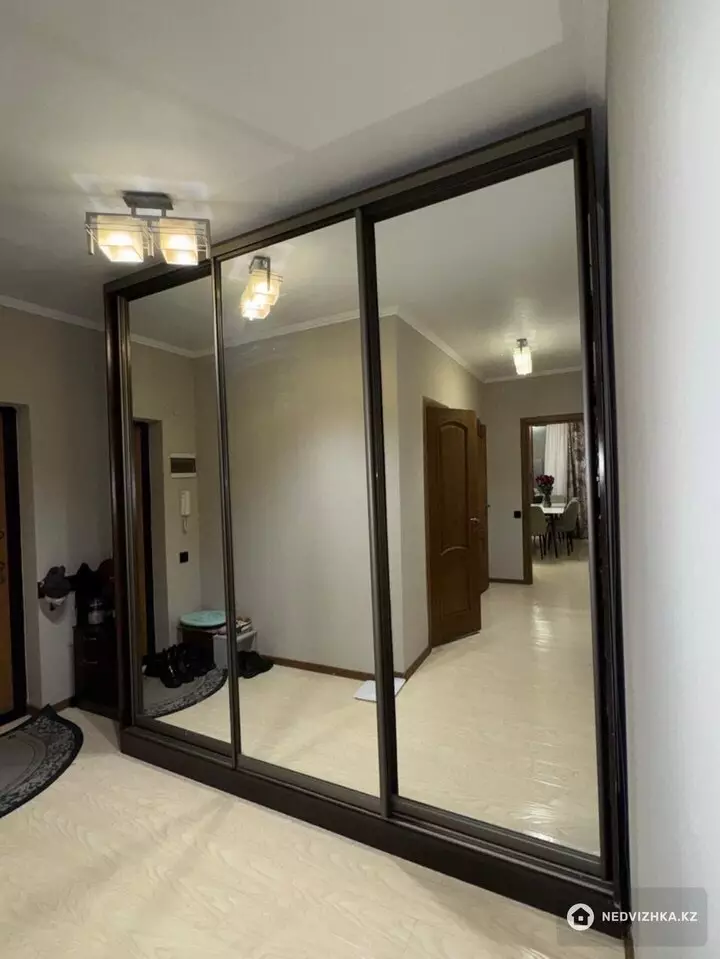 2-комнатная квартира, этаж 12 из 15, 68 м², фотография 5