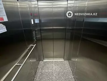 2-комнатная квартира, этаж 12 из 15, 68 м², миниатюра 12