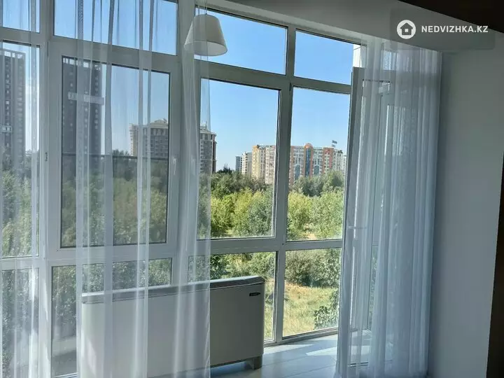 2-комнатная квартира, этаж 4 из 4, 88 м²