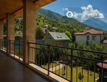 5-комнатный дом, 10 соток, 500 м²