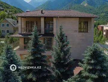 5-комнатный дом, 10 соток, 500 м²