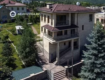 5-комнатный дом, 10 соток, 500 м²