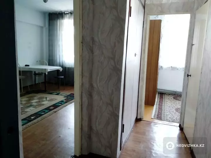 1-комнатная квартира, этаж 4 из 5, 37 м², фотография 5