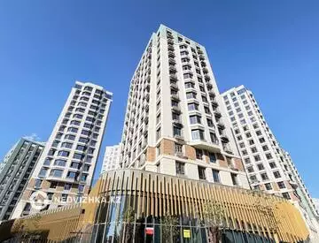 2-комнатная квартира, этаж 14 из 18, 76 м², миниатюра 3