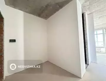 2-комнатная квартира, этаж 14 из 18, 76 м², миниатюра 11