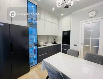3-бөлмелі пәтер, қабат 3 барлық қабат саны 15, 87 м², 3-нобай