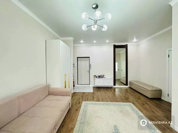 1-комнатная квартира, этаж 7 из 12, 40 м², фотография 5