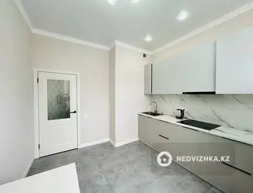 1-комнатная квартира, этаж 7 из 12, 40 м², миниатюра 6