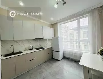 1-комнатная квартира, этаж 7 из 12, 40 м², миниатюра 7