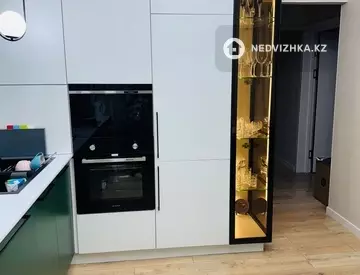 2-комнатная квартира, этаж 9 из 9, 70 м²