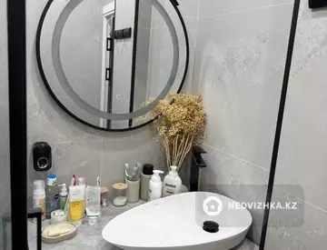 2-комнатная квартира, этаж 9 из 9, 70 м², миниатюра 7