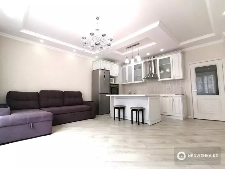 2-комнатная квартира, этаж 4 из 16, 68 м², На длительный срок