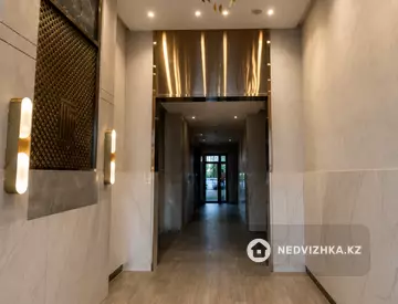 1-комнатная квартира, этаж 4 из 9, 43 м²
