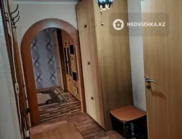2-комнатная квартира, этаж 2 из 5, 52 м²