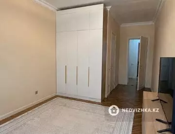 3-комнатная квартира, этаж 2 из 12, 90 м²