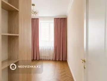 3-комнатная квартира, этаж 2 из 12, 90 м²