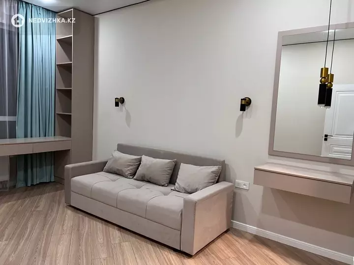 2-комнатная квартира, этаж 5 из 12, 43 м², фотография 3