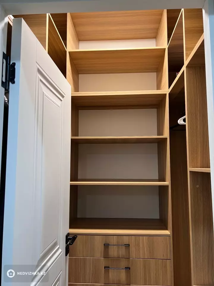 2-комнатная квартира, этаж 5 из 12, 43 м², фотография 4