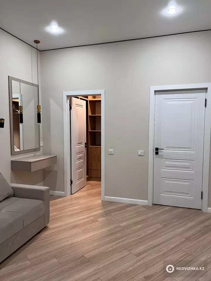 2-комнатная квартира, этаж 5 из 12, 43 м², фотография 5